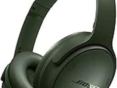 Noise cancelling headphones